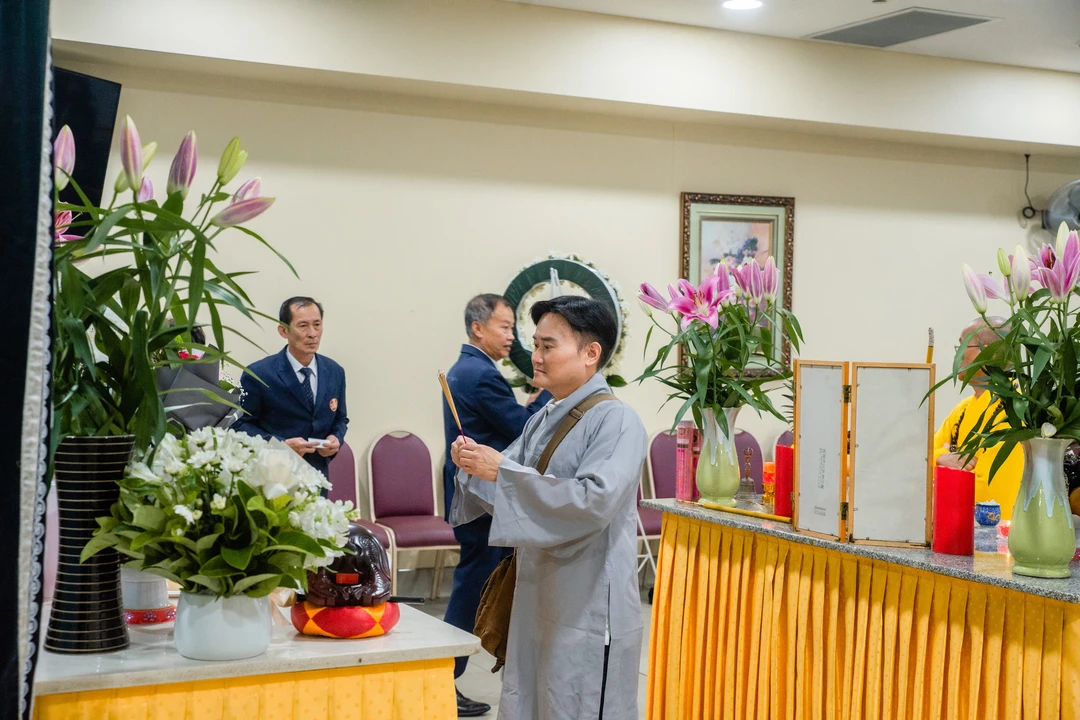 Sydney funeral photographer at Rookwood memorial service