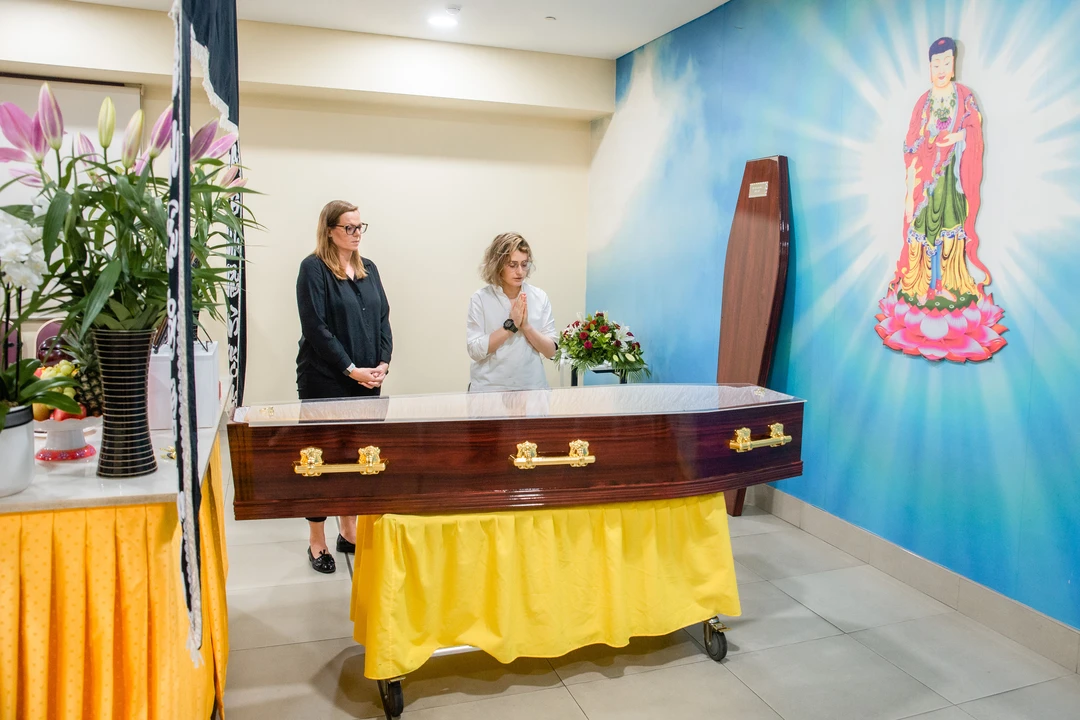 Funeral photography Sydney at a Vietnamese and Chinese Buddhist funeral
